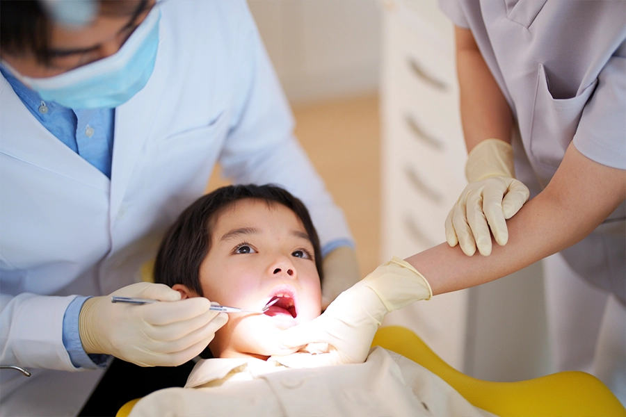 なぜ子供は歯医者を怖がるの？よくある原因と解決策